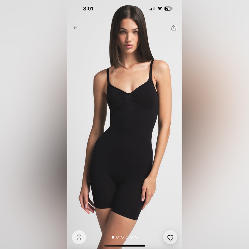 NWOT SKIMS Mid thigh bodysuit - Onyx